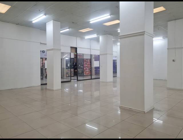 189M² RETAIL TO LET IN HALFWAY HOUSE